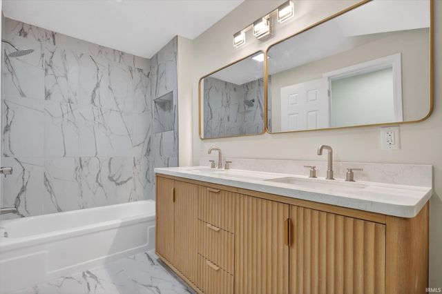 415 W Battell Street, Mishawaka, IN 46545