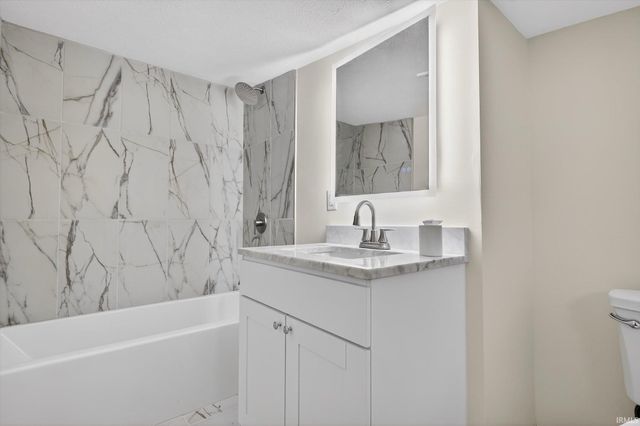 415 W Battell Street, Mishawaka, IN 46545