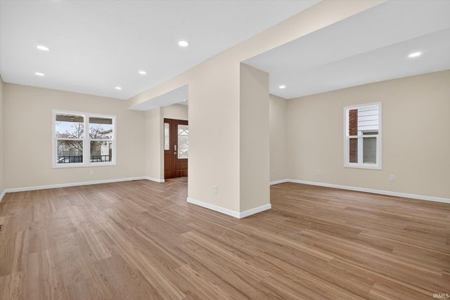 415 W Battell Street, Mishawaka, IN 46545