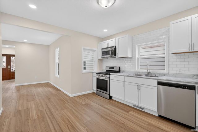 415 W Battell Street, Mishawaka, IN 46545