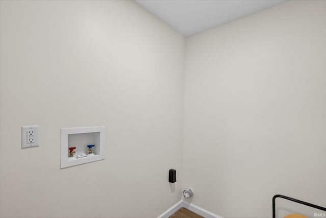 415 W Battell Street, Mishawaka, IN 46545