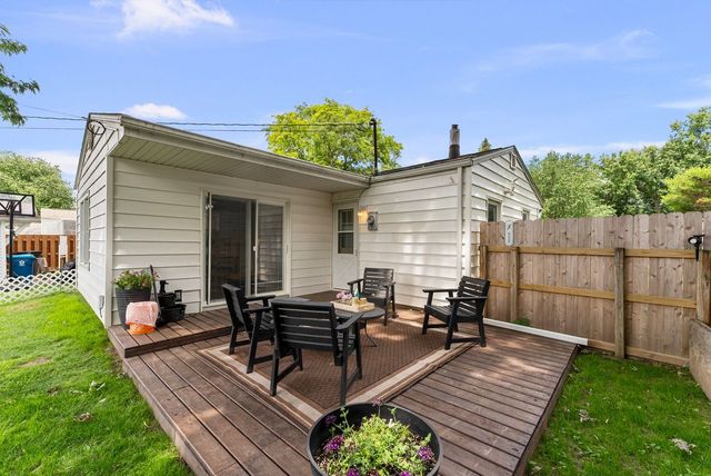 2838 38th Avenue, Rock Island, IL 61201