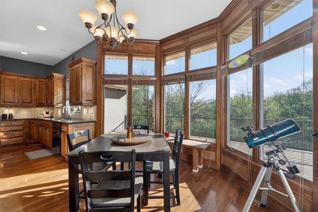 8615 NW Baker Road Circle, Kansas City, MO 64153