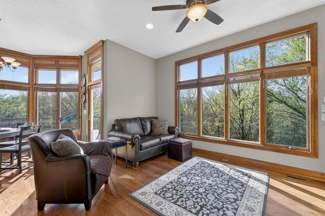 8615 NW Baker Road Circle, Kansas City, MO 64153