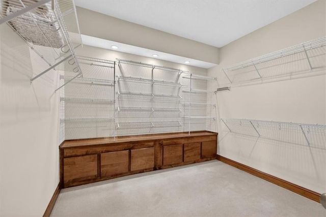 8615 NW Baker Road Circle, Kansas City, MO 64153
