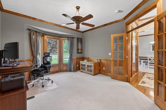 8615 NW Baker Road Circle, Kansas City, MO 64153