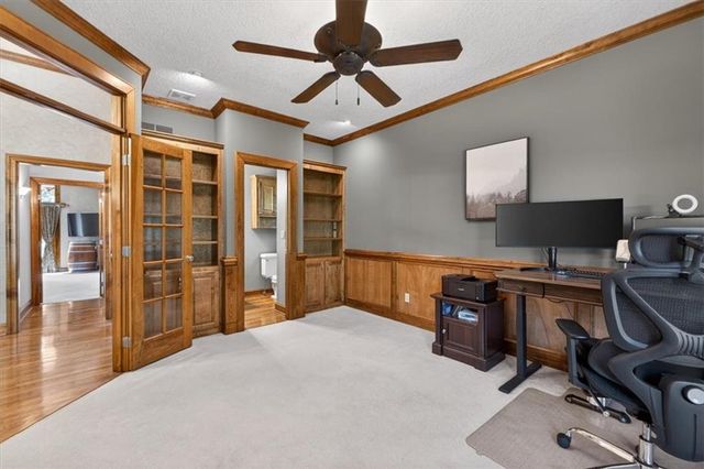 8615 NW Baker Road Circle, Kansas City, MO 64153