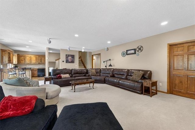 8615 NW Baker Road Circle, Kansas City, MO 64153