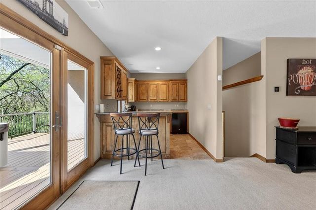 8615 NW Baker Road Circle, Kansas City, MO 64153