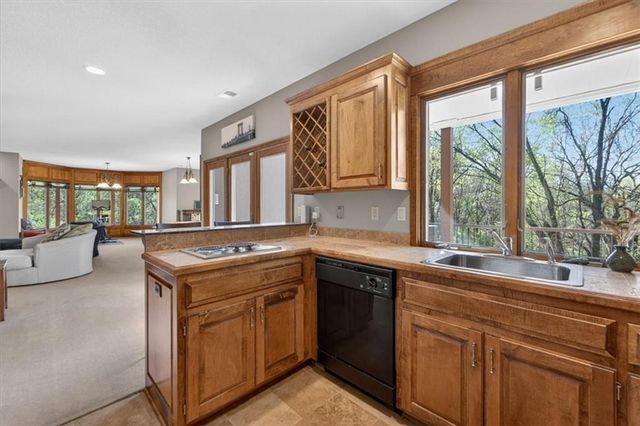 8615 NW Baker Road Circle, Kansas City, MO 64153