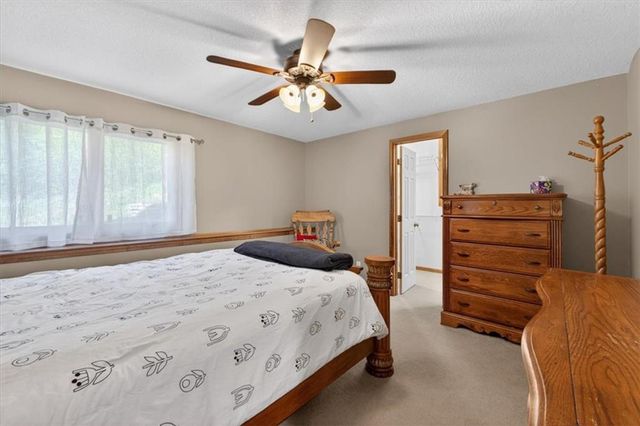 8615 NW Baker Road Circle, Kansas City, MO 64153