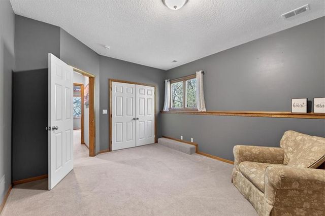 8615 NW Baker Road Circle, Kansas City, MO 64153