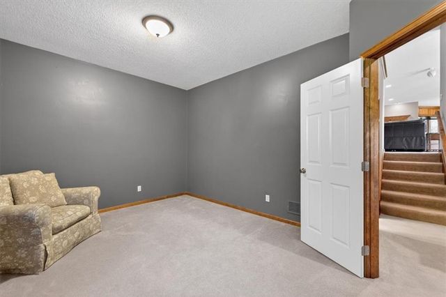 8615 NW Baker Road Circle, Kansas City, MO 64153