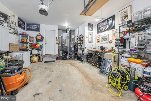 10 LORETTA BLVD, Sicklerville, NJ 08081