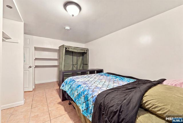 318-322 11th Street, Newark, NJ 07107