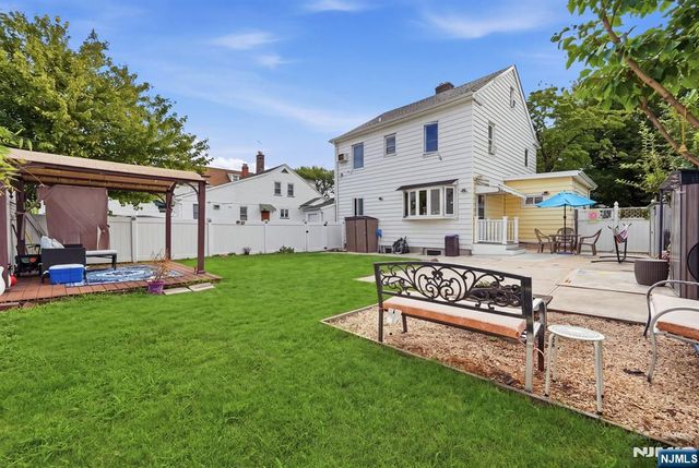318-322 11th Street, Newark, NJ 07107