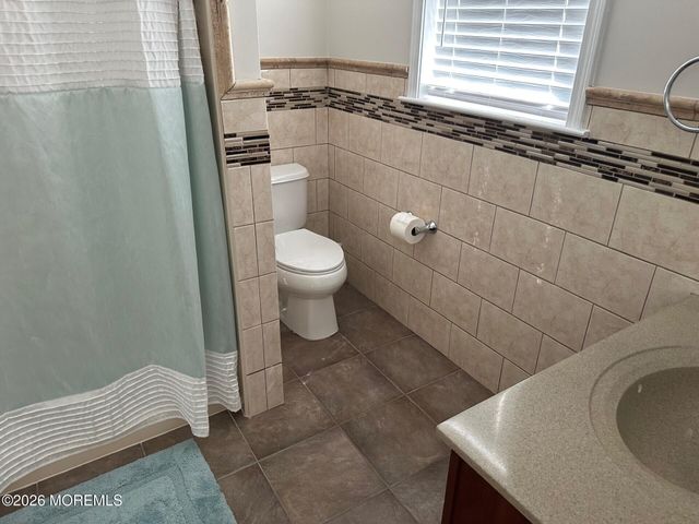 211 Trenton Avenue, Point Pleasant Beach, NJ 08742