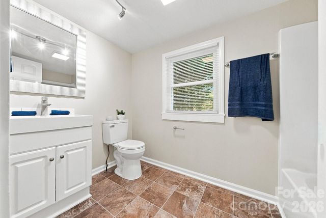 8 Crescent Street, Granite Falls, NC 28630