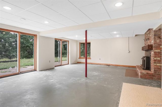 8484 Eaton Road, Davisburg, MI 48350