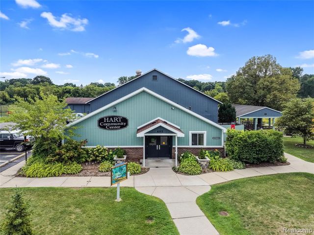 8484 Eaton Road, Davisburg, MI 48350