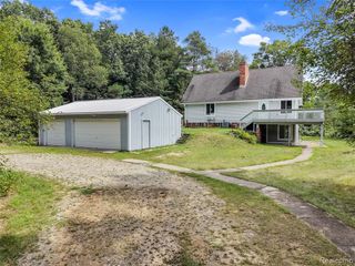 8484 Eaton Road, Davisburg, MI 48350