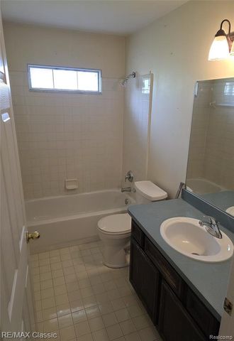 21966 Hunter Circle, Taylor, MI 48180