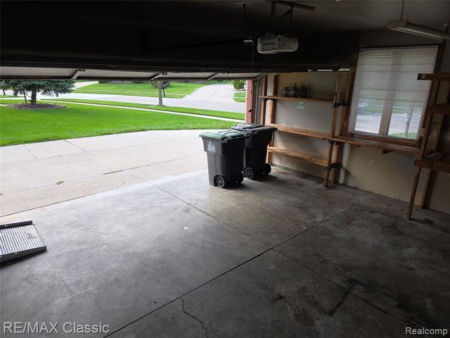 21966 Hunter Circle, Taylor, MI 48180