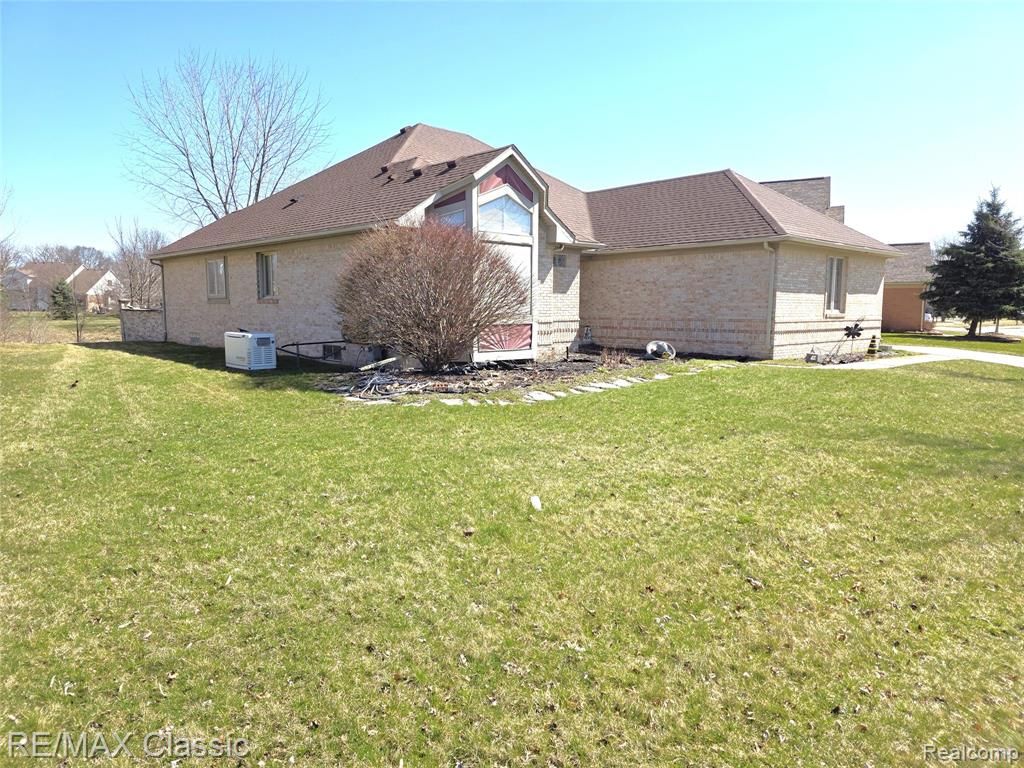 21966 Hunter Circle, Taylor, MI 48180