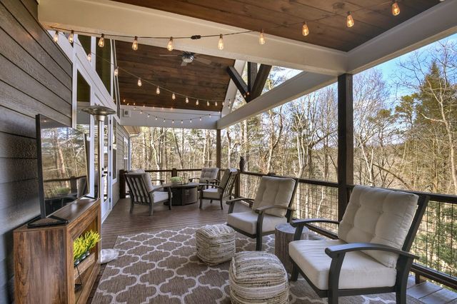 912 Lazy River Lane, Ellijay, GA 30536