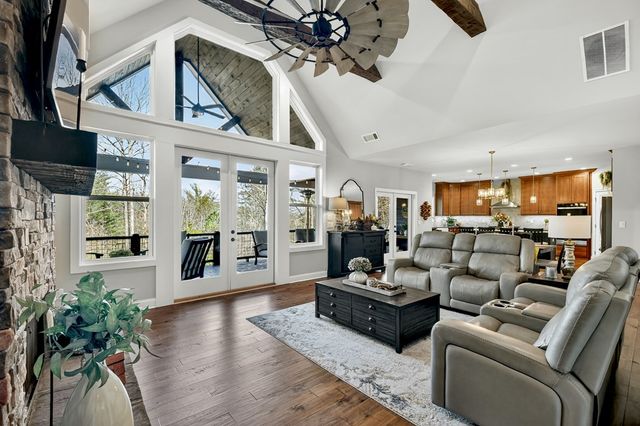 912 Lazy River Lane, Ellijay, GA 30536