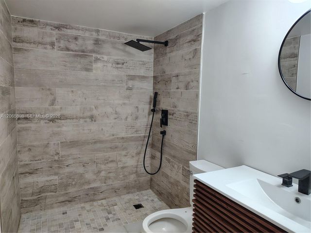 733 SE 1st Way 109, Deerfield Beach, FL 33441