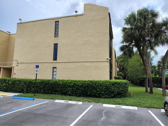 733 SE 1st Way 109, Deerfield Beach, FL 33441