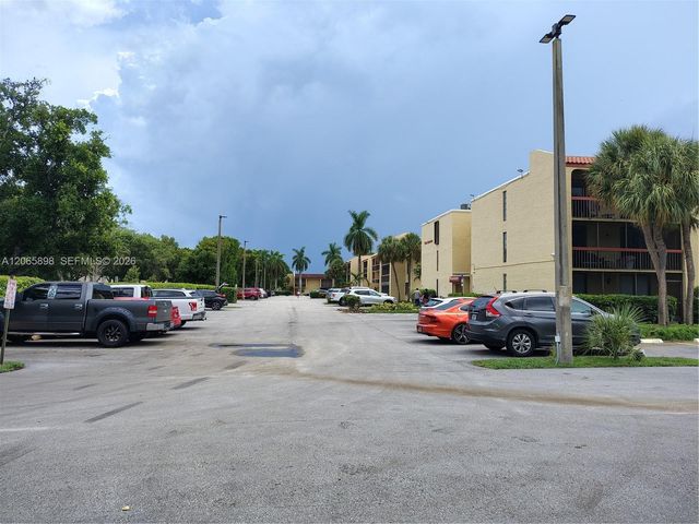 733 SE 1st Way 109, Deerfield Beach, FL 33441