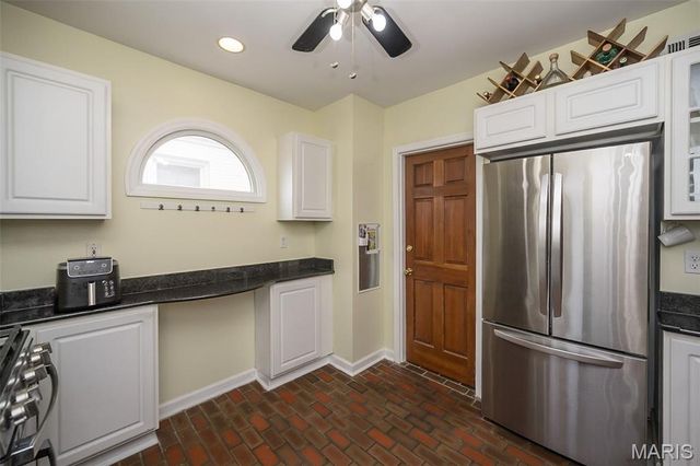 809 Brownell Avenue, St Louis, MO 63122