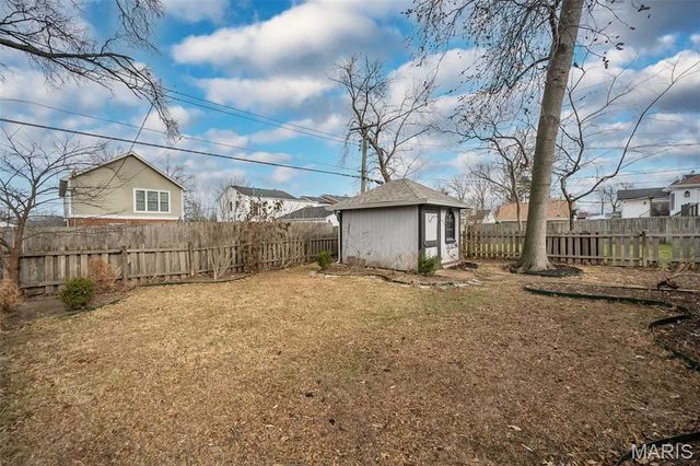 809 Brownell Avenue, St Louis, MO 63122