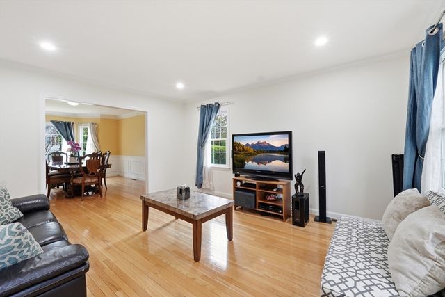 22 Barrett Street, Needham, MA 02492