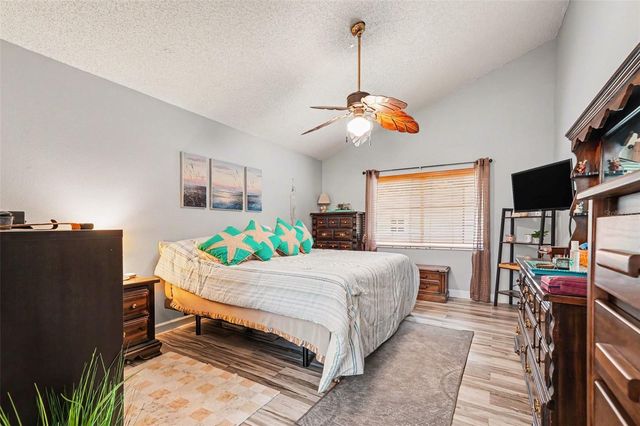 9303 ROLLING RIDGE PLACE, Tampa, FL 33637