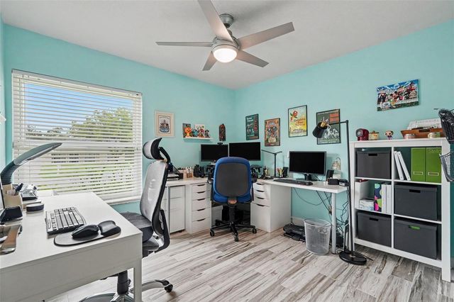 9303 ROLLING RIDGE PLACE, Tampa, FL 33637