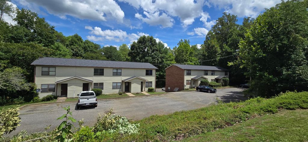 1429-31 Spruce ST, Martinsville, VA 24112