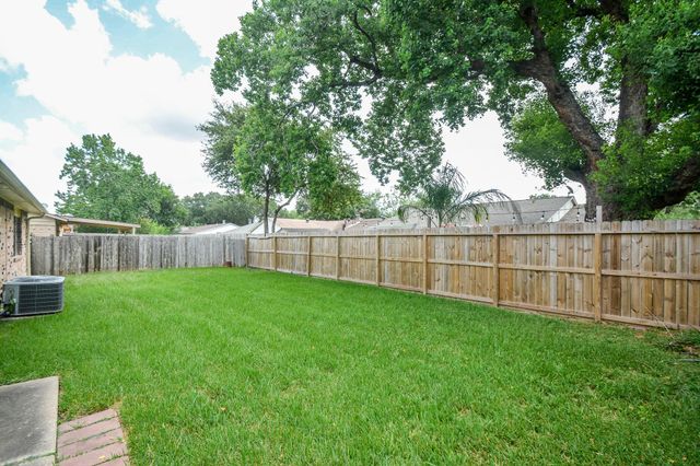 522 Jeff Davis Drive, Richmond, TX 77469