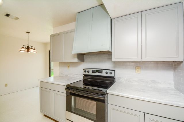 522 Jeff Davis Drive, Richmond, TX 77469