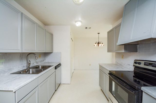 522 Jeff Davis Drive, Richmond, TX 77469