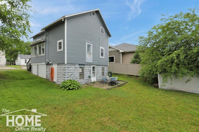 422 Clinton Street, Owosso, MI 48867