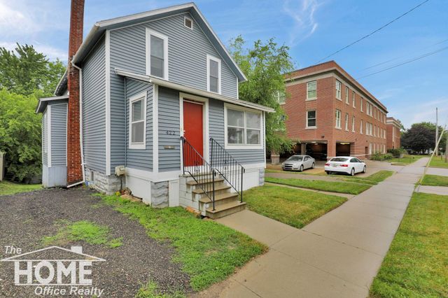 422 Clinton Street, Owosso, MI 48867