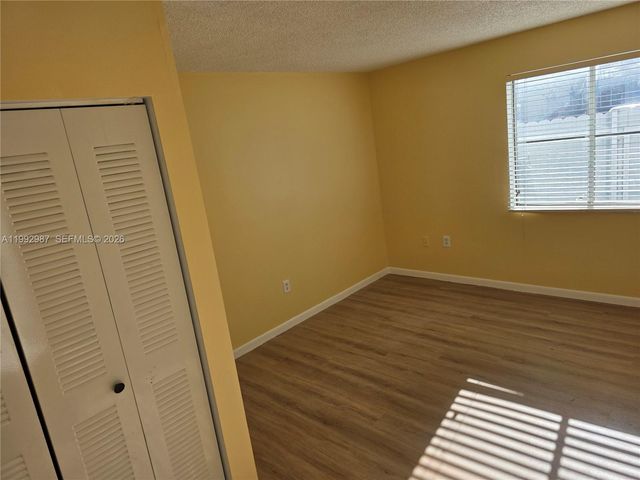 1176 NW 124th Pl 108, Miami, FL 33182