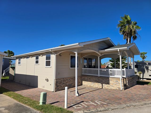 614-A Sand Dollar Dr, Port Isabel, TX 78578