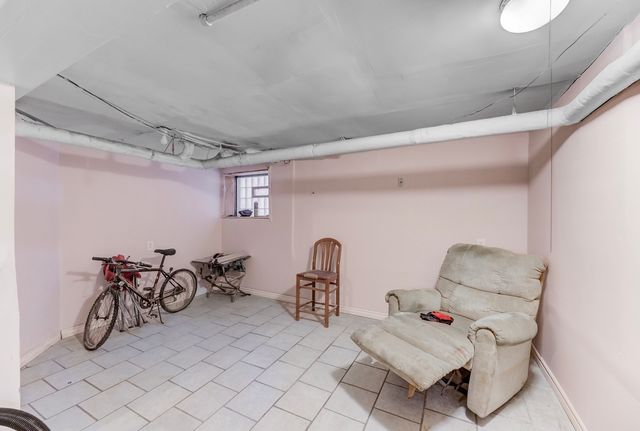 6341 S Richmond Street, Chicago, IL 60629