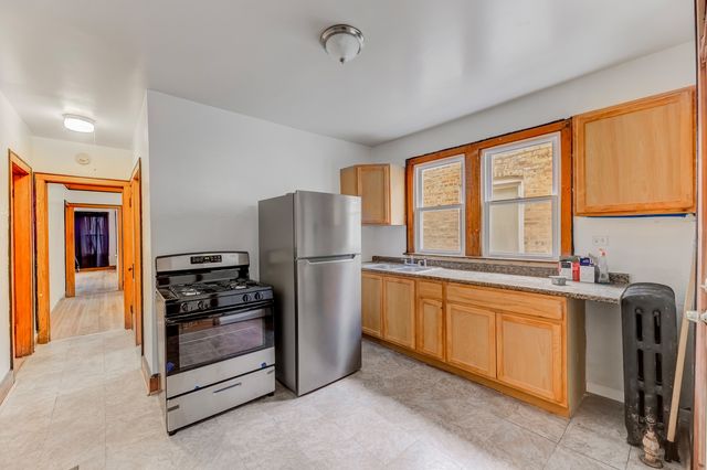6341 S Richmond Street, Chicago, IL 60629