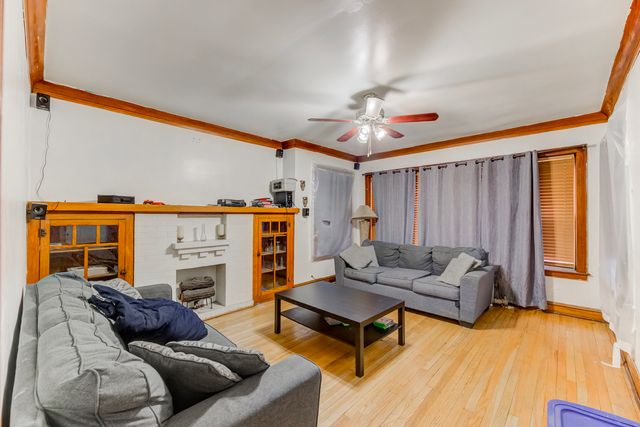 6341 S Richmond Street, Chicago, IL 60629