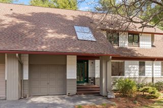 17 Apple Valley Dr 17, Sharon, MA 02067